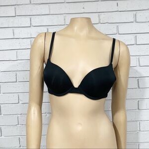 On Gossamer Women’s Black Bra
